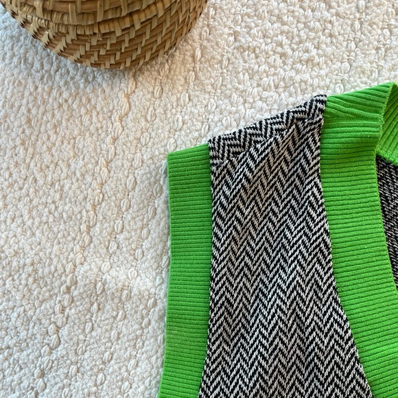 ZARA Cropped Sweater Vest s kelly green gingham tweed sweater sleeve less - Picture 2 of 10